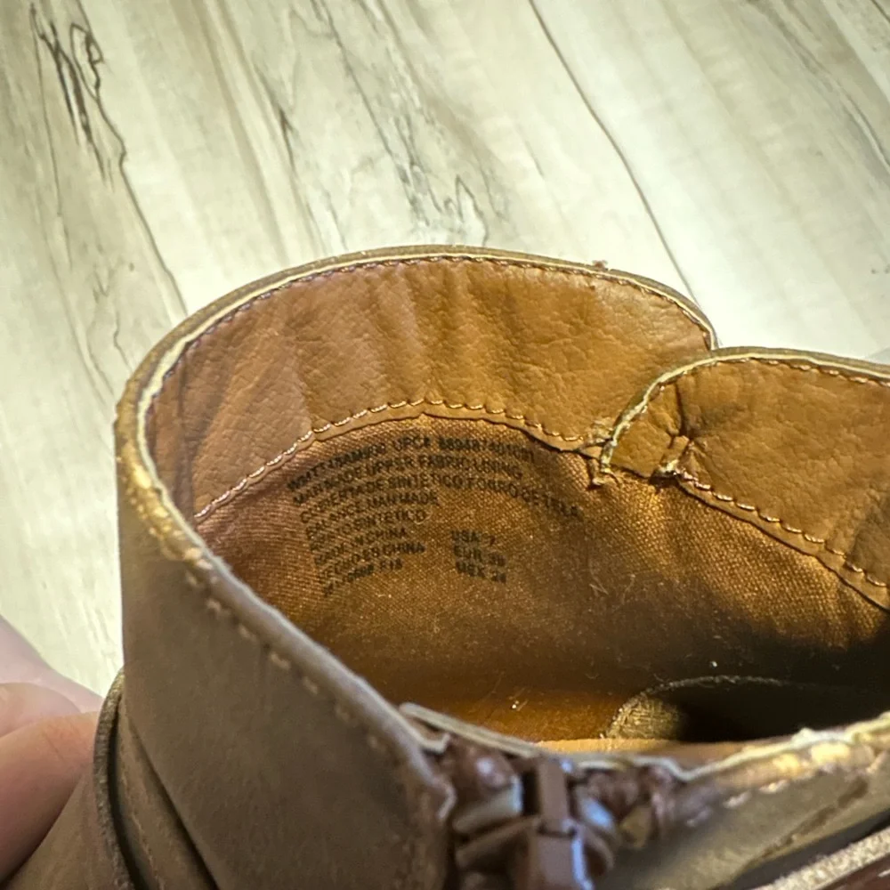 Booties - Picture 4 of 4